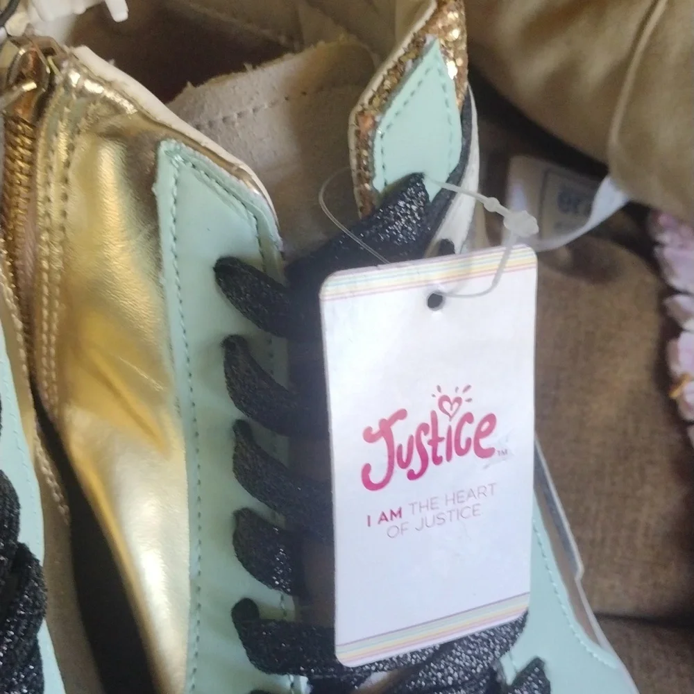High top Justice Sneakers for Big Girls Size 6 - Picture 3 of 4